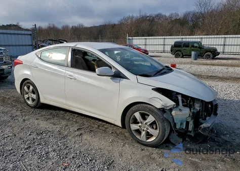 2013 Hyundai Elantra Gls z USA, uszkodzony, nr VIN 5NPDH4AE6DH324834